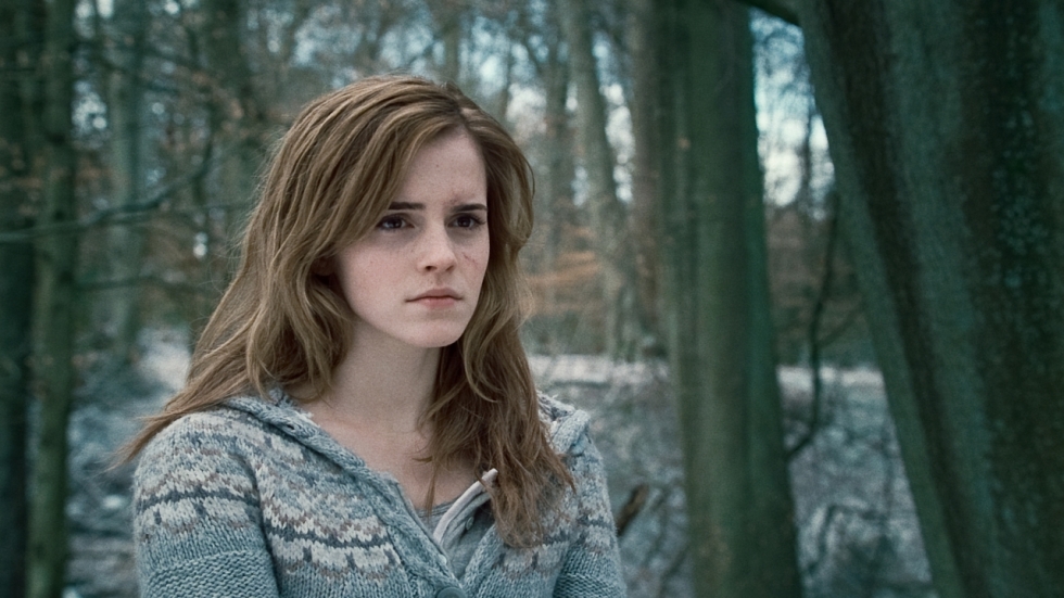Emma Watson geshockeerd door 'grensoverschrijdende' paparazzi-actie: 'Onder mijn rok'