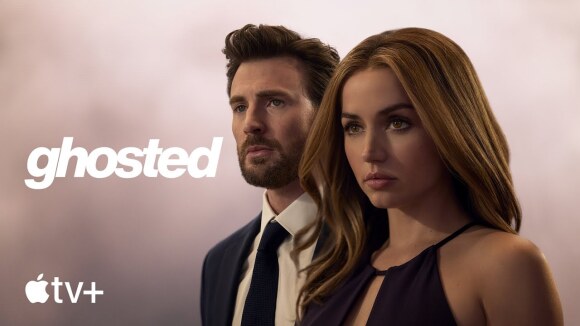 Eerste trailer 'Ghosted' met Chris Evans en Ana de Armas
